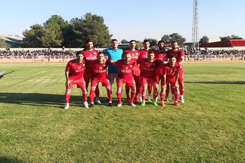 لیگ دسته اول فوتبال کشور/ پیروزی بعثت کرمانشاه در بازی جنجالی