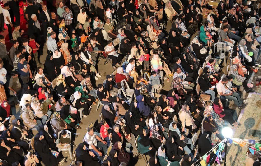 عطر و بوی غدیرانه، شهر خوی را فرا گرفت