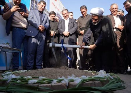 یک هتل ۵‌ ستاره در مهاباد کلنگ‌زنی شد