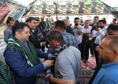 کاروان خادمان حضرت اباعبدالله الحسین(ع) شهرداری ارومیه عازم مرز تمرچین شد