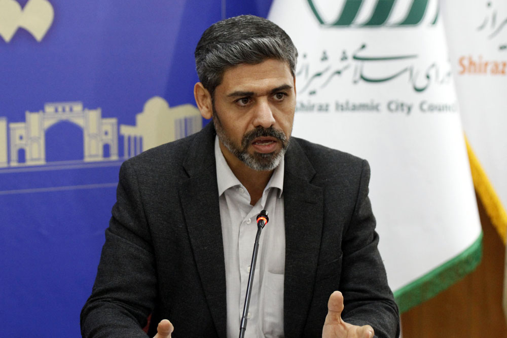 پیشرفت ۴۰ درصدی در پروژه پیاده‌روسازی “پور بهمن” شیراز؛ گامی در زیباسازی شهری و تسهیل عبور و مرور