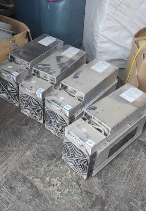 ۲۳ دستگاه ماینر غیرمجاز در شهرستان بوکان کشف و جمع آوری شد