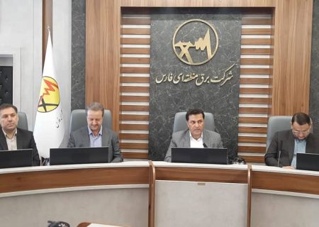 ۱۵ پروژه بزرگ برق رسانی در فارس و بوشهر با سرمایه گذاری بیش از ۱,۸۱۱ میلیارد تومان به مناسبت هفته دولت افتتاح می شود/ اقتصاد صنعت برق به شدت دچار مشکل است/ پایان خاموشی های خانگی در فارس