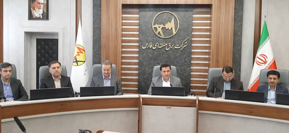 ۱۵ پروژه بزرگ برق رسانی در فارس و بوشهر با سرمایه گذاری بیش از ۱,۸۱۱ میلیارد تومان به مناسبت هفته دولت افتتاح می شود/ اقتصاد صنعت برق به شدت دچار مشکل است/ پایان خاموشی های خانگی در فارس
