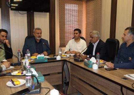 ارائه کالاهای ایرانی باکیفیت و قیمت مناسب ویژه دانش آموزان در نمایشگاه های پاییزه اصناف شیراز