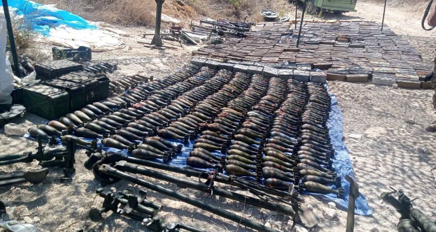 ارتش لبنان ۸ کامیون سلاح را از گروههای وابسته به سازمان آزادیبخش فلسطین، ساف، تحویل گرفت