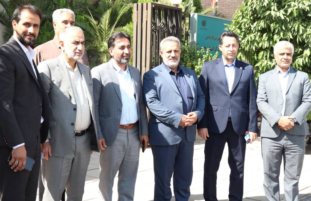 پیگیری نمایندگان مجلس شورای اسلامی در تسریع اجرای قوانین حوزه اصناف نقش بسزایی دارد