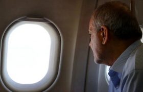 ناگفته هایی از نزدیک شدن یک ریزپرنده به هواپیمای پزشکیان؛ خلبان با ۸ دقیقه تاخیر نشست