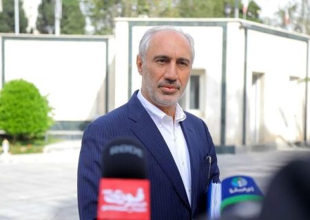 برای برنج ارز ۲۸ هزار و ۵۰۰ تومانی تخصیص می‌دهیم که محصول با قیمت نهایی ۶۰ تا ۷۰ هزار تومان به دست مردم برسد، اما با نرخ ۱۵۰ تا ۲۰۰ هزار تومان می‌رسد