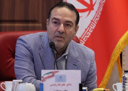 ارتقای سواد سلامت حلقه گمشده‌ نظام بهداشت و درمان است