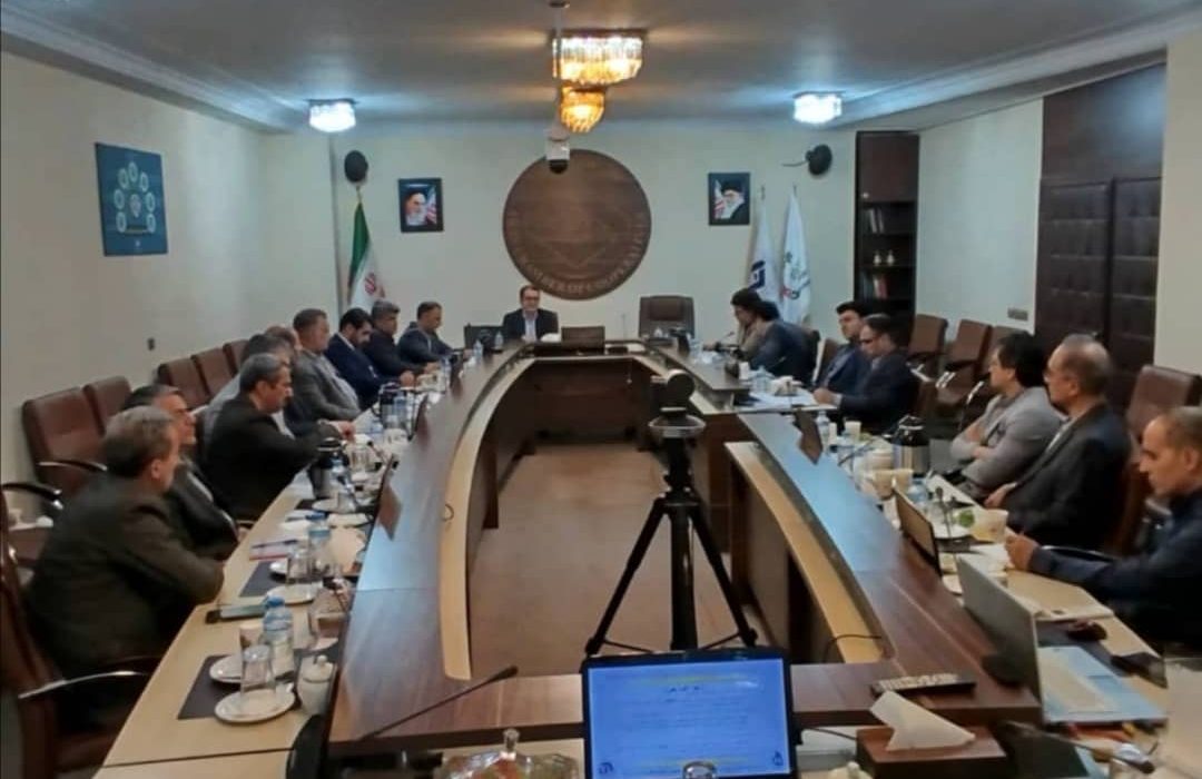 بررسی راهکارهای عملیاتیسازی طرح نظم بخشی استادکاران و کارگران صنعت ساختمان در اتاق تعاون ایران