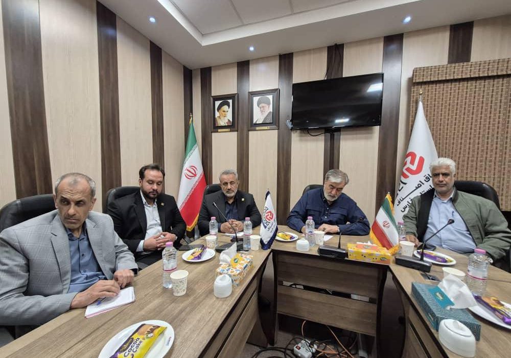 دیدار اعضای اتحادیه صنف نانوایان شهرستان شیراز با رئیس کمیسیون امنیت ملی مجلس شورای اسلامی