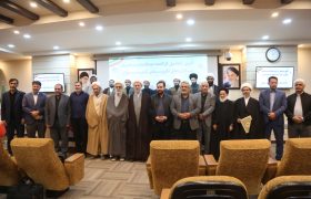 تجلیل از ائمه نماز جماعات مساجد بازارهای شیراز در اتاق اصناف مرکز استان فارس