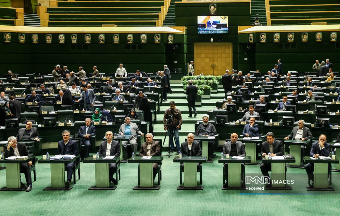 نامه هشدار آمیز ۱۶۵ نماینده مجلس به سران قوا/ ریشه تورم ارز است