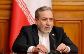 عراقچی وعده داد؛ حل موانع مالی قطار سریع‌السیر اصفهان ـ تهران در جلسه با بانک مرکزی