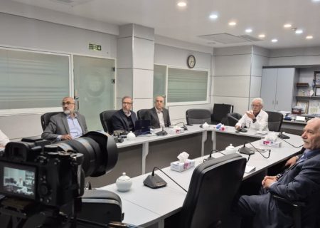 بررسی اهمیت پیشگیری در ارتقا سلامت عمومی جامعه در کمیته تحقیقات و پژوهش مجمع خیرین تامین سلامت فارس/ کارهای عظیمی در حوزه زیرساخت های سلامت به همت خیرین انجام شده است