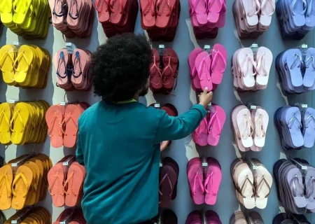 جنجال «دمپایی لاانگشتی» در انتخابات برزیل!