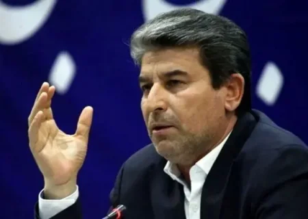 اگر جسارت داشتید درباره عملکرد مخبر در تولید واکسن کرونا تحقیق و تفحص می‌کردید/ قبل از آنکه دیگران برایمان تصمیم بگیرند از فرصت‌ها استفاده شود