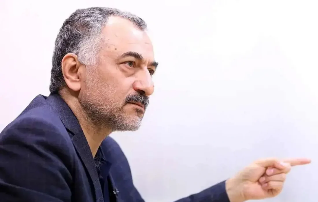 سیستم فلج شده و هیچ مسئله‌ای را دیگر حل نمی‌کند/ تثبیت قیمتها نشود و ناآرامی ها ادامه پیدا کند، شاید یکی دو ماه آینده یک تحول سیاسی در کشور اتفاق بیفتد/ رأس قدرت ممکن است خودش راضی باشد به ظهور بناپارت از درون حکومت