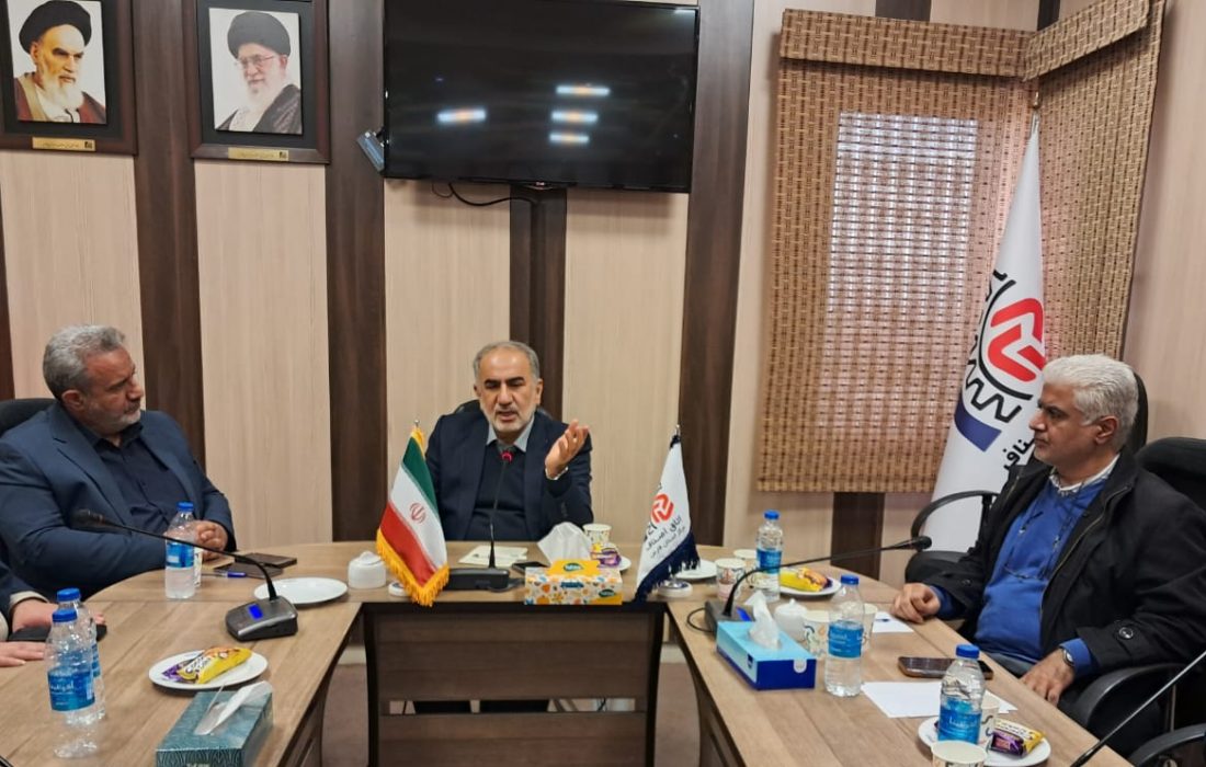 دیدار رئیس کمیسیون ویژه حمایت از تولید مجلس شورای اسلامی با رئیس و هیئت رئیسه اتاق اصناف مرکز استان فارس و روسای اتحادیه های صنفی شهرستان شیراز
