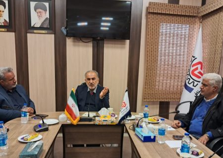 دیدار رئیس کمیسیون ویژه حمایت از تولید مجلس شورای اسلامی با رئیس و هیئت رئیسه اتاق اصناف مرکز استان فارس و روسای اتحادیه های صنفی شهرستان شیراز