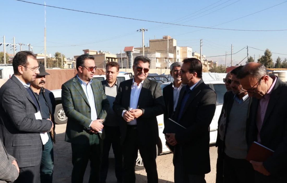 همکاری برق منطقه‌ای فارس و راهداری استان، گره پل روگذر کمربندی شیراز را باز کرد