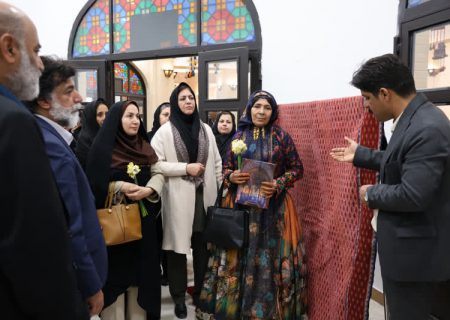 نمایشگاه آثار منتخب هشتمین دوره داوری مهر اصالت ملی صنایع‌دستی در فارس برگزار شد