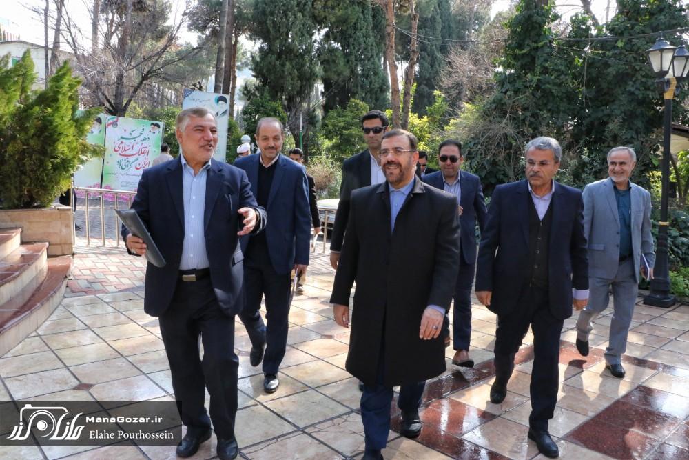 توزیع ۲۲۰۰ سری جهیزیه به نوعروسان و ۷۱۰۰ قلم لوازم ضروری زندگی به خانواده‌های نیازمند به همت کمیته امداد امام خمینی (ره) استان فارس و مشارکت خیران