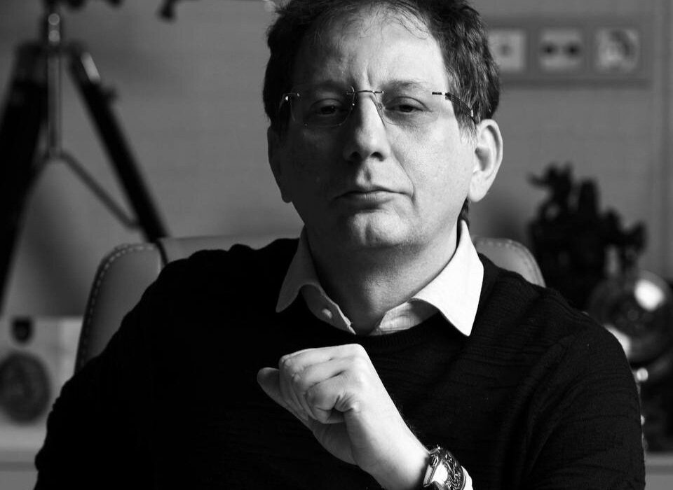 حمله بابک زنجانی به پزشکیان‌ | تحقق امید در گرو داشتن عقل است، نه اینکه…