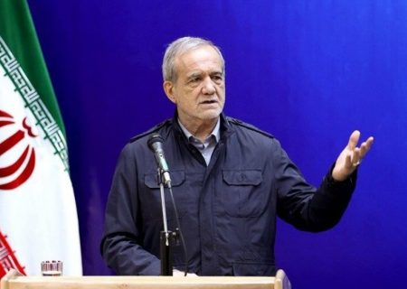 حمایت همه‌جانبه از صنعت دارو اولویت دولت است    