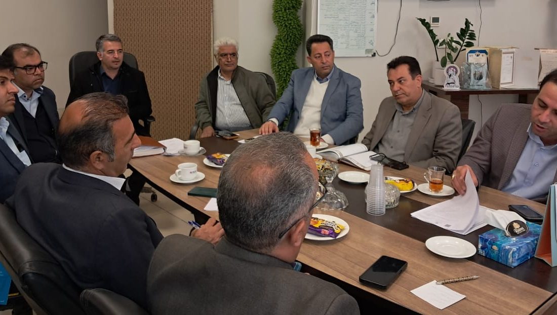 تاکید بر نگاه حمایتی به اصناف دارای پروانه کسب و دسترسی مردم به کالاها با قیمت مناسب در برگزاری نمایشگاه ها