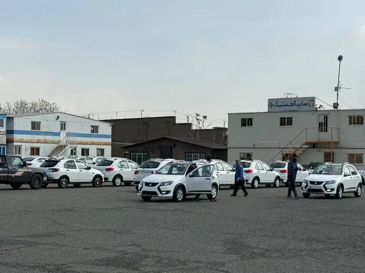 واردات خودرو در منطقه آزاد فقط برای فعالان اقتصادی مجاز است