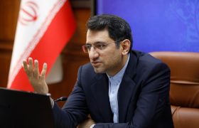 بررسی چالش‌های اقتصادی جزیره، صیانت از کسب‌وکارها در دستور کار منطقه آزاد کیش
