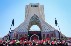تشییع رهبر شهید، مانور قدرت اسلام و نمایش وحدت ملت ایران بود