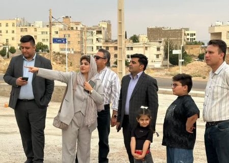 بسیاری از مسائل و نیازهای واقعی شهر تنها با حضور میدانی و گفت‌وگوی مستقیم با ساکنان قابل شناسایی و پیگیری مؤثر خواهد بود/ تعامل، همدلی و همکاری نزدیک میان شورای اسلامی شهر و شهرداری صدرا با هدف خدمت‌رسانی مطلوب‌تر به شهروندان