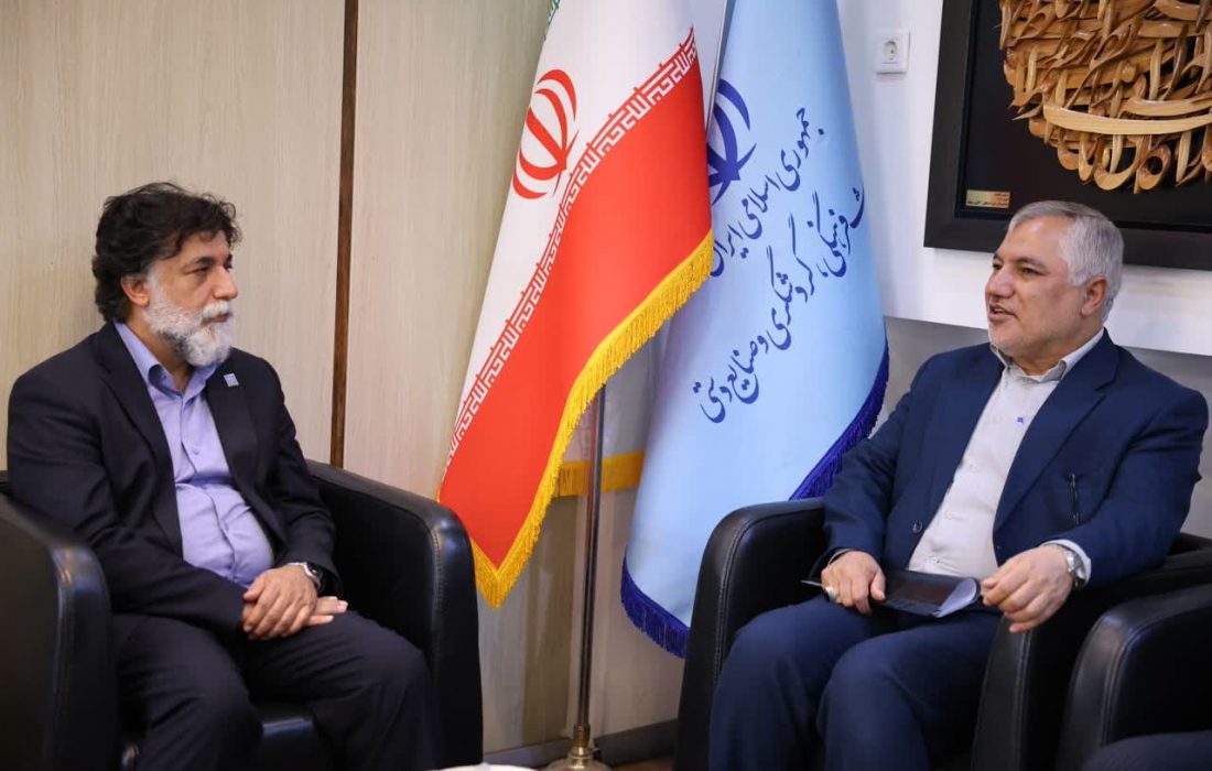 تأکید مدیرکل میراثفرهنگی فارس و مدیرکل کمیته امداد استان بر توسعه همکاریها برای توانمندسازی اقتصادی و اشتغال پایدار
