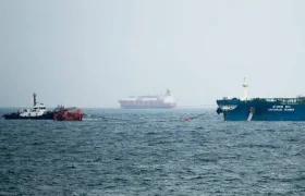 اخبار تاییدنشده از حادثه دریایی در تنگه هرمز/ تصمیم بیشرمانه دادگستری آمریکا برای سرقت نفتکشهای ایران