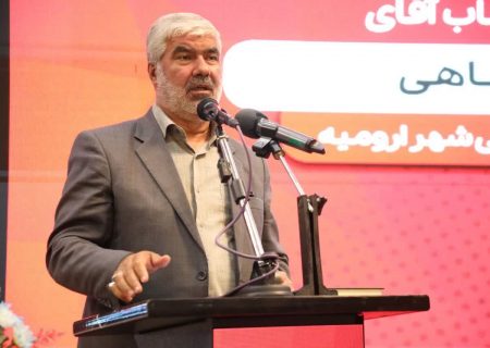 ۶۰ درصد بازیکنان تیم والیبال ارومیه بومی هستند
