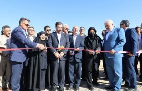 عملیات اجرایی و بهرهبرداری از پروژههای عظیم برق و انرژی خورشیدی آغاز شد