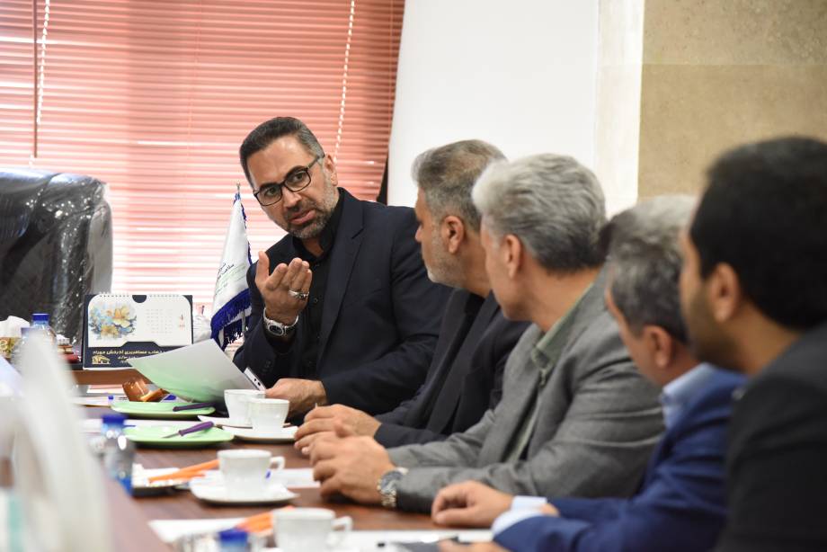 بازدید رئیس منطقه ۳ سازمان بازرسی کل کشور از شرکت داروسازی سلامت سازان پارس بوعلی