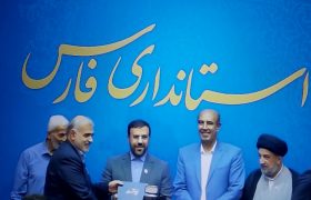 بنیاد مسکن فارس دستگاه برتر استان در ترویج فرهنگ اقامه نماز